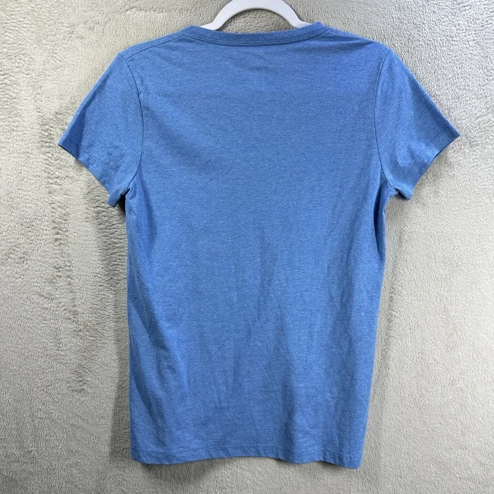 The North Face Women's M Blue Short-Sleeve T-Shirt V-Neck Spell Out Logo - Picture 7 of 8
